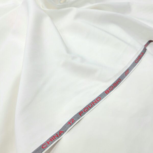12 Pound Boski (Off-White) Soft And Rich Feel Gents Cloth + Free Pure Leather Flapper Wallet